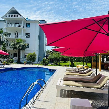Claude Monet Beach Hotel Ureki Dış mekan fotoğraf