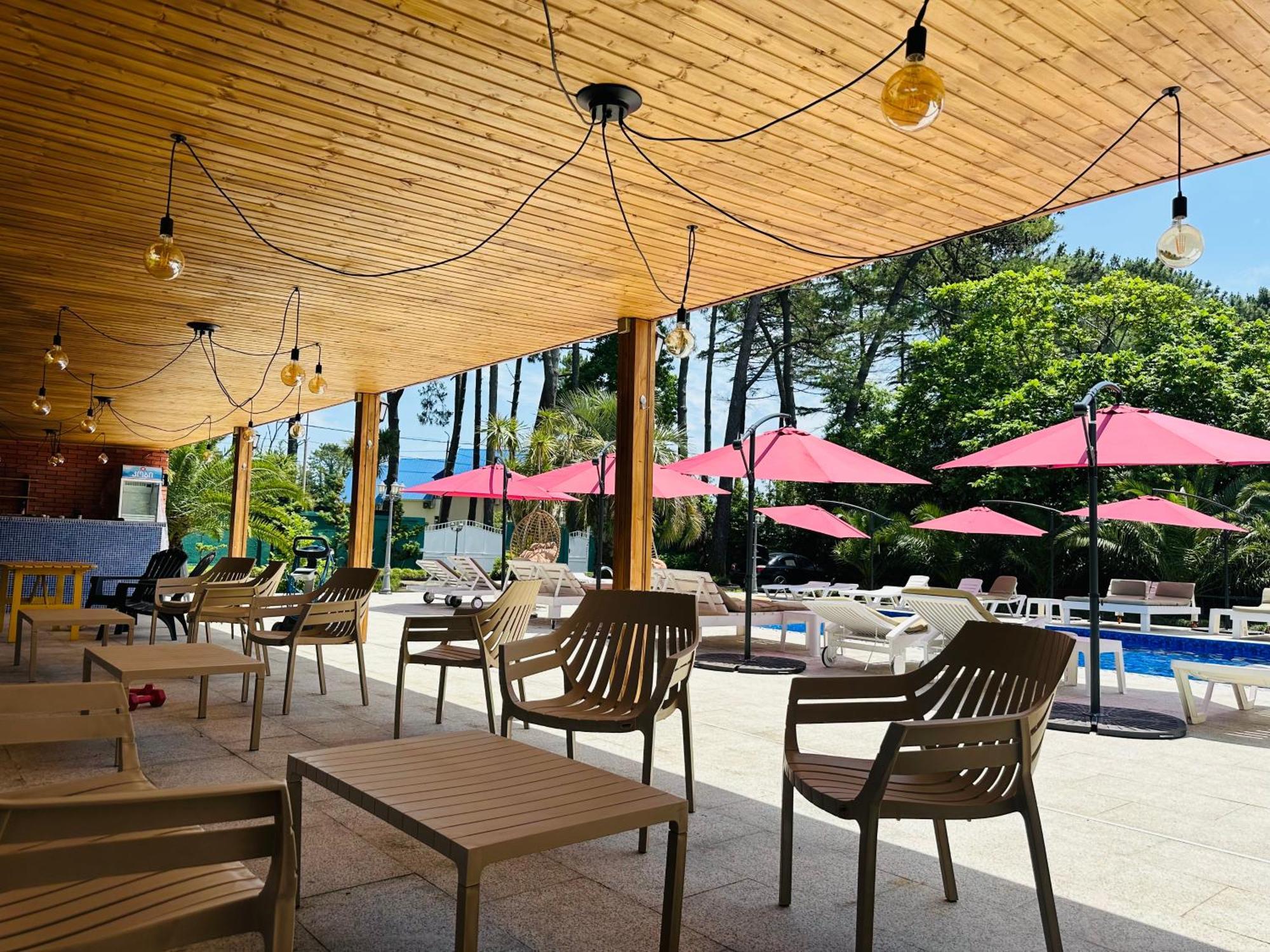 Claude Monet Beach Hotel Ureki Dış mekan fotoğraf