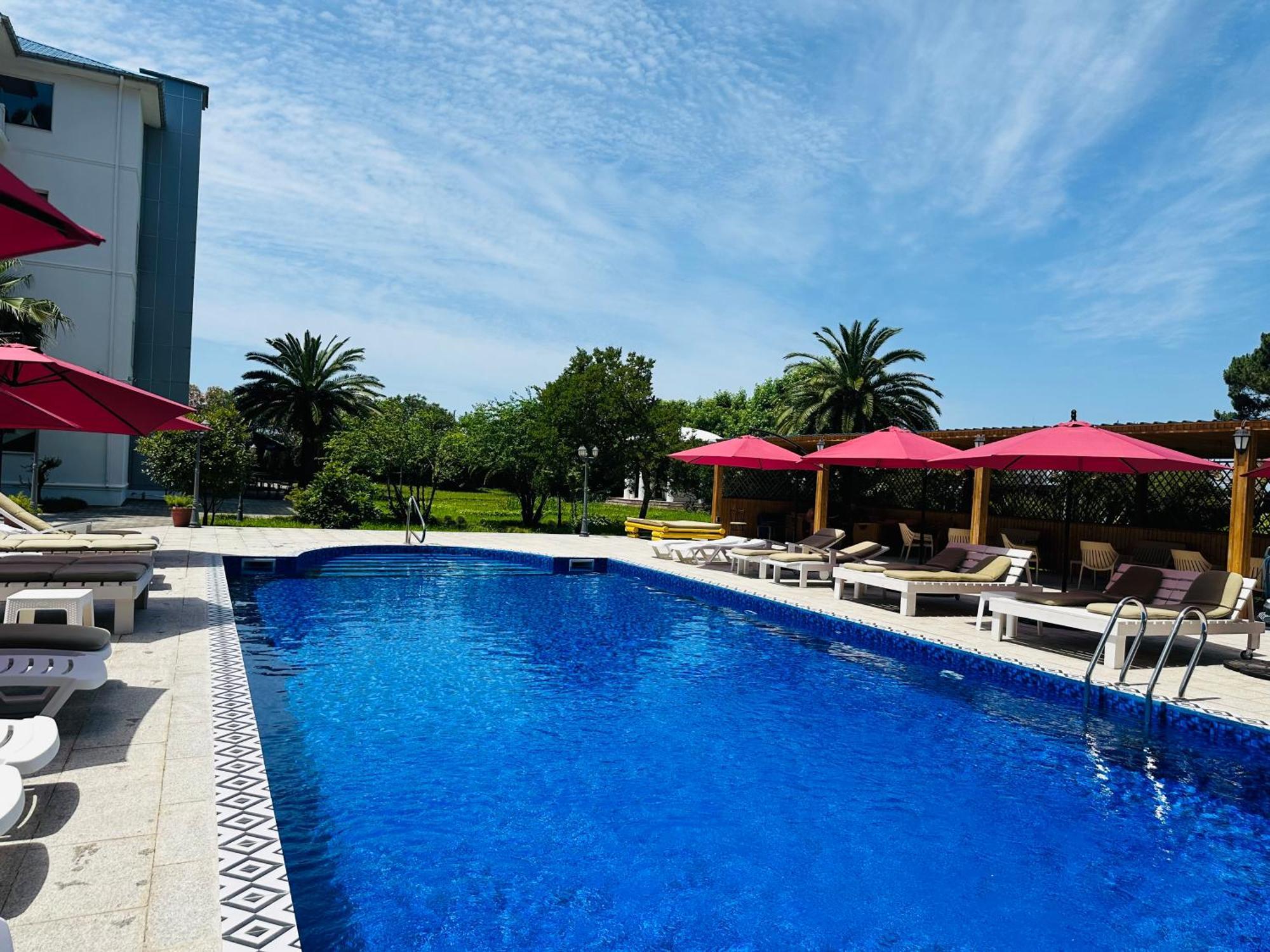Claude Monet Beach Hotel Ureki Dış mekan fotoğraf